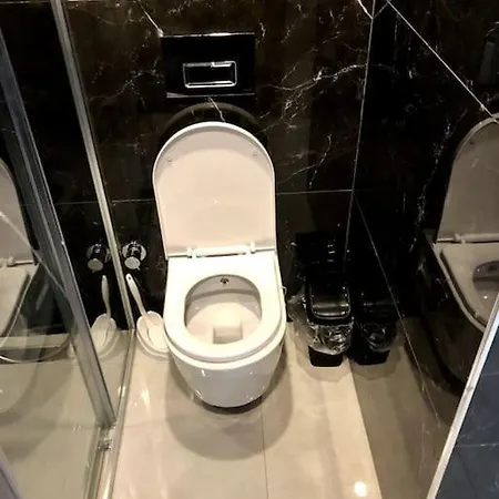 Luxury Flat, Amazing View. Gym & Parking Apartament Stambuł