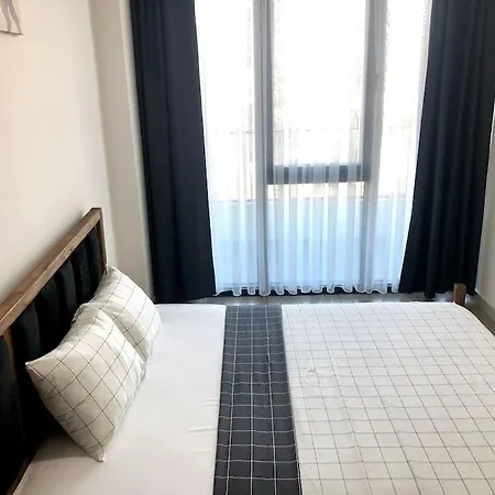 Luxury Flat, Amazing View. Gym & Parking * Stambuł