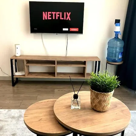 Luxury Flat, Amazing View. Gym & Parking * Stambuł