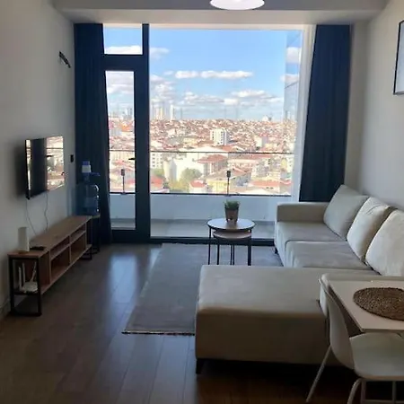 Luxury Flat, Amazing View. Gym & Parking *